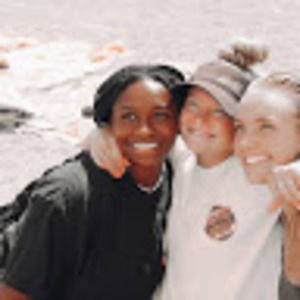 Meet your Posher, Daphne